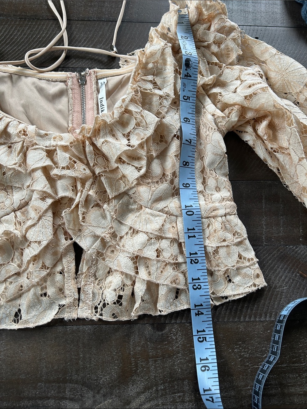 Indikah Beige Floral Lace Ruffle Crop Top Blouse - Picture 6 of 9